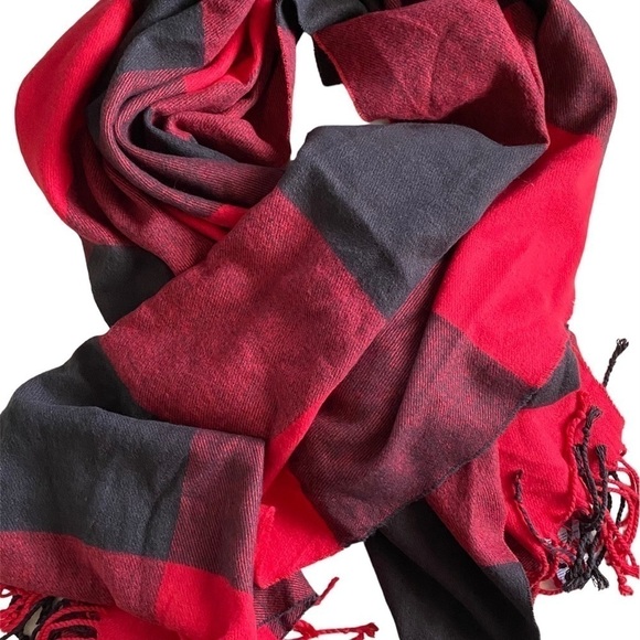 GAP Fringed Trim Scarf - Picture 1 of 5